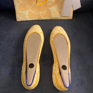 BNIB Rothy's Bundle:  size 9 Daisy Squares and Jardin Yellow Essential Pouch